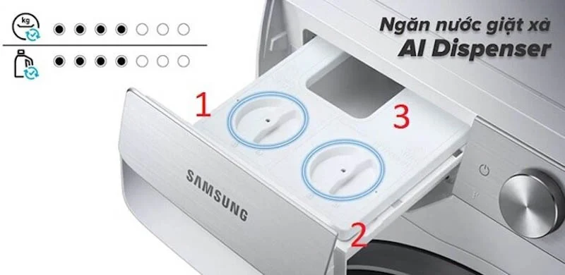 Ngăn chứa nước xả vải của máy giặt Samsung còn đầy sau khi giặt xong
