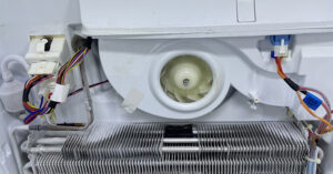 Quạt gió bên trong tủ lạnh Samsung giúp lưu thông khí lạnh